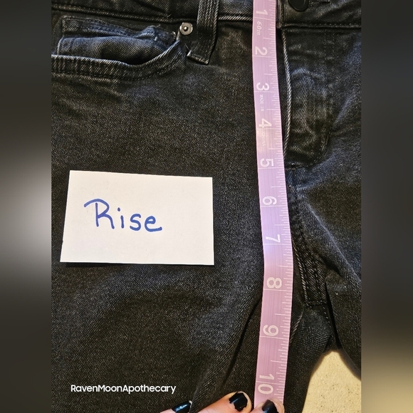 Joe's Black Skinny Jeans - Picture 8 of 10